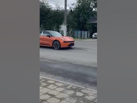 Красивый китаец в Брянске - YouTube