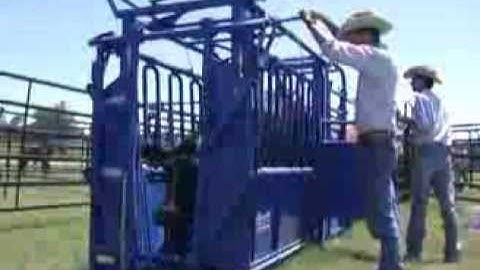 Priefert Squeeze Chute Commercial