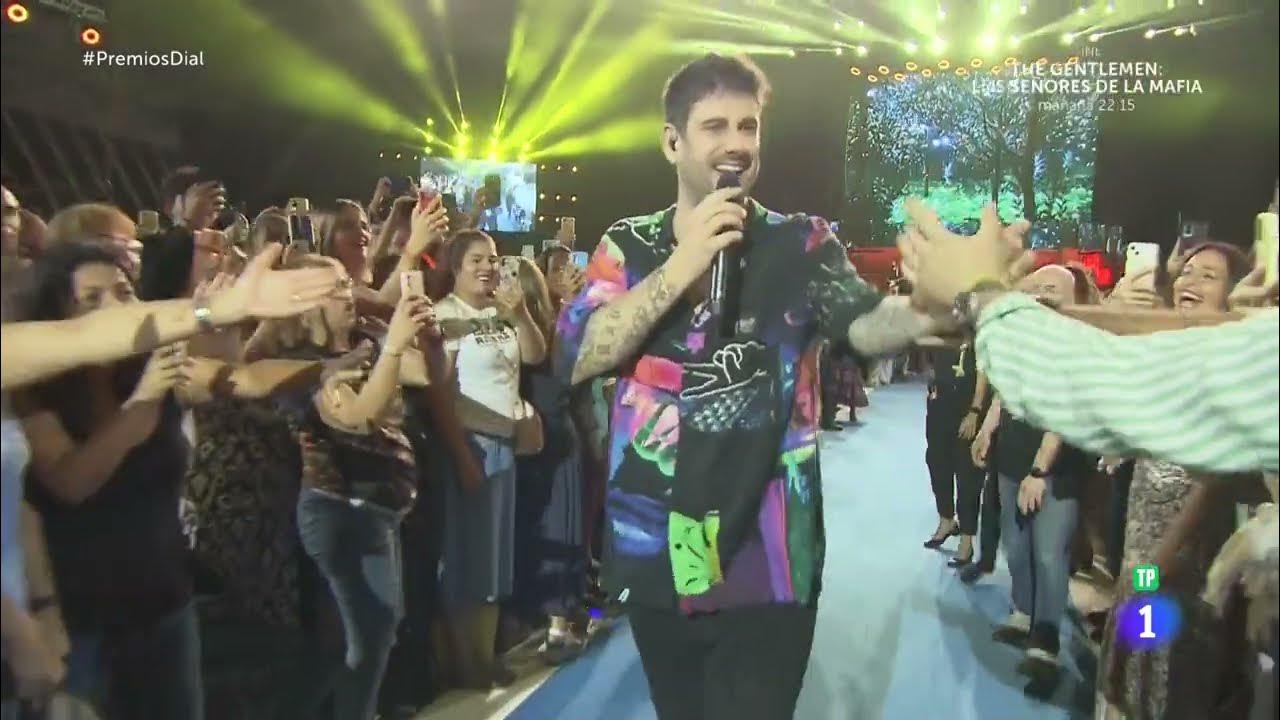 Melendi - Tu Jardín Con Enanitos (En Directo) | Premios Dial 2022 Melendi - Tu Jardín Con Enanitos (En Directo) | Premios Dial 2022