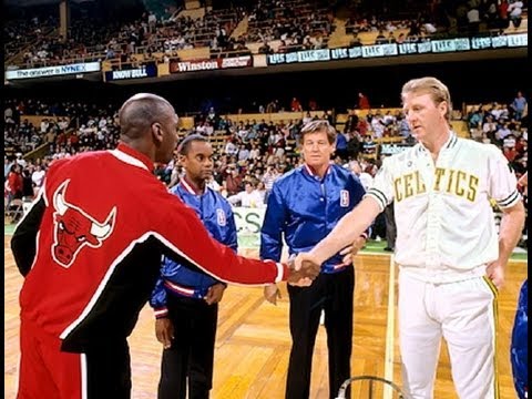 Larry Bird schools Michael Jordan - YouTube