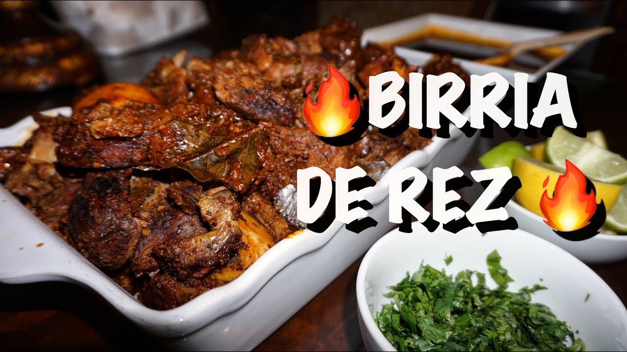 BIRRIA de REZ Receta estilo michoacan - YouTube