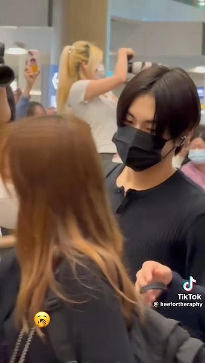 sasaeng pretending to be enhypen staff🤬 #enhypen #kpop #sasaeng