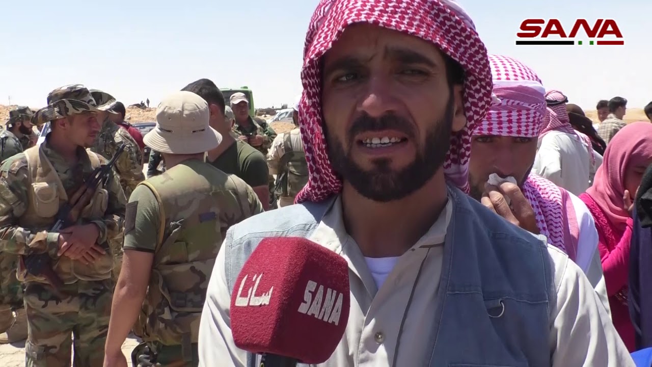 عودة المهجرين السوريين من مخيم الركبان عبر ممر جليغم