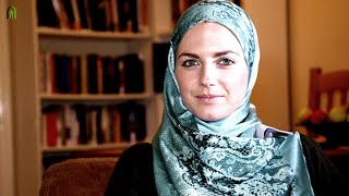 British Journalist Dr Myriam Francois Converts to Islam