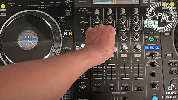 Pioneer CDJ-350 : 4 raisons de détester ces platines DJ 