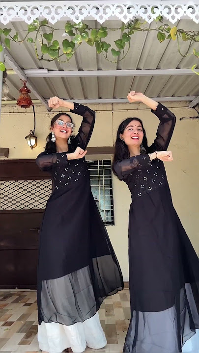 This kurti!!🖤👀#youtubeshorts #dance #trending #song #shortvideo #shorts #viralvideo #love #yt