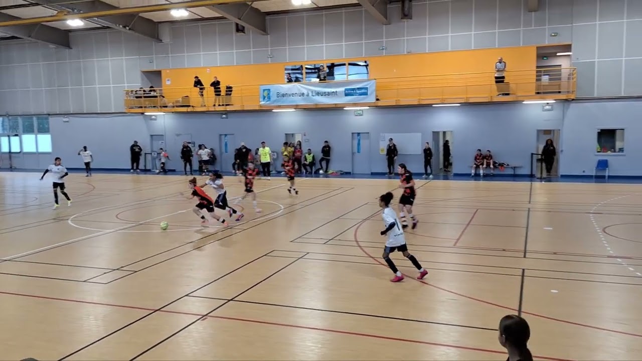 Tournoi FEM CUP @FCLorientOfficiel vs @parisfc