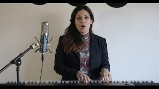 Video thumbnail of "Quick Vocal Warmup Exercises before Singing"