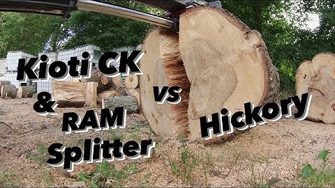 Kioti tractor & Ramsplitter busting BIG rounds❗️