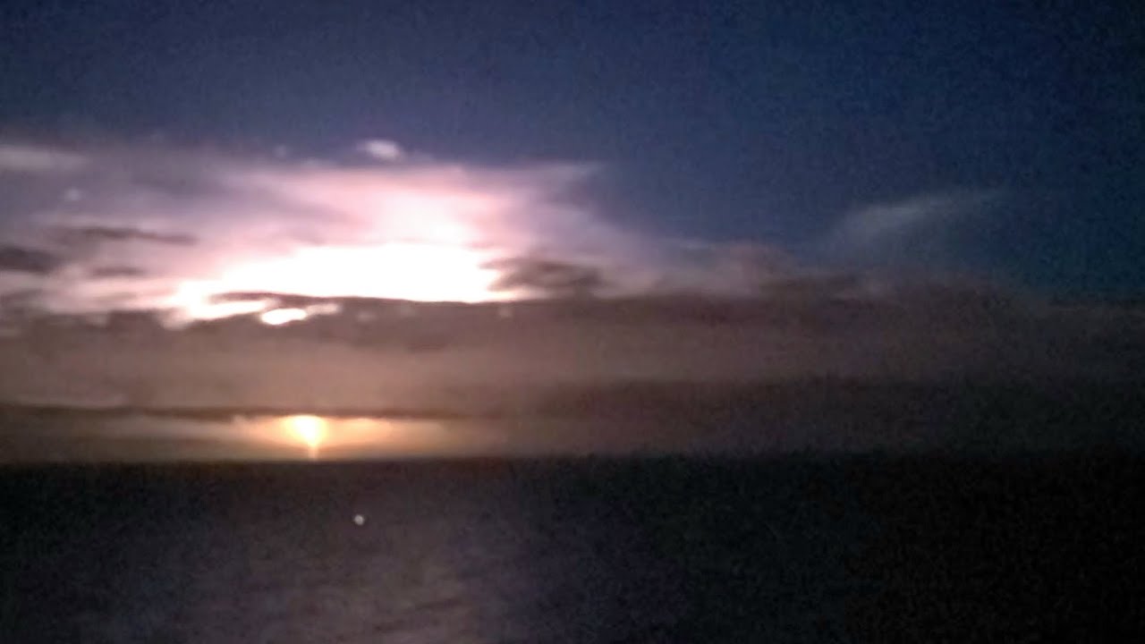 September 22nd/23rd 2025 Lightning over the ocean Myrtle Beach SC 