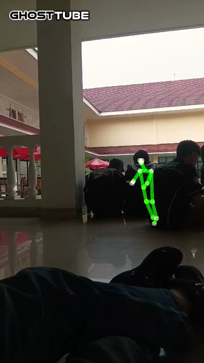 ‼️😱There is a scary entity there #abandonedbuilding #horror #pocongsensasi