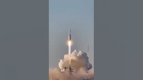 ЗАПУСК РАКЕТЫ В КОСМОС