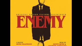 Video voorbeeld van "Danny Bensi & Saunder Jurriaans - The Dark Room (Enemy Original Motion Picture Soundtrack)"