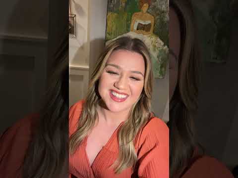 Kelly Clarkson reacts to her 3 songs on ASCAP New Classic Holiday Songs chart | Christmas music