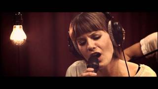 Studio Brussel: Isolde & Les Bens ft. Elke Bruyneel - The Way (Fastball cover) chords
