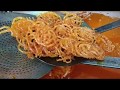 Hindistan'da Jalebi tatlısı nasıl yapılır? (How to make crispy and crunchy Jalebi /Jilebi in Delhi?