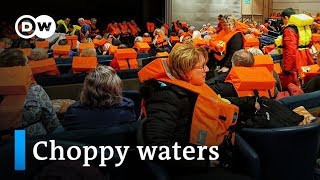 Norway cruise ship passengers tossed about on stormy seas  | DW News