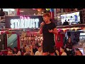 Ellen's Stardust Diner ( Journey - Don't Stop Believing )