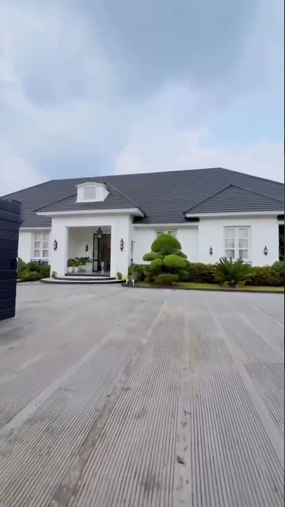 VILLA SULTAN 1,7 Ha VIEW PEGUNUNGAN DESAIN AMERICAN CLASSIC DI SENTUL BOGOR