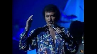 Engelbert Humperdinck - Medley - (Hippodrome 1990 Birmingham)