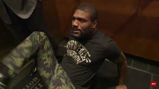 Rampage Jackson making fun of BJJ... it doesn't work if you just stand up 😈