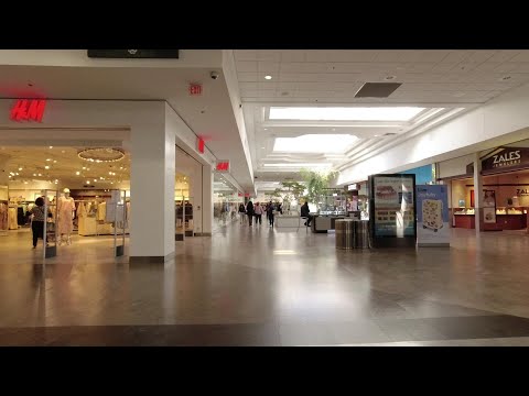 Salinas, CA - Inside Northridge Mall & Buying Bread