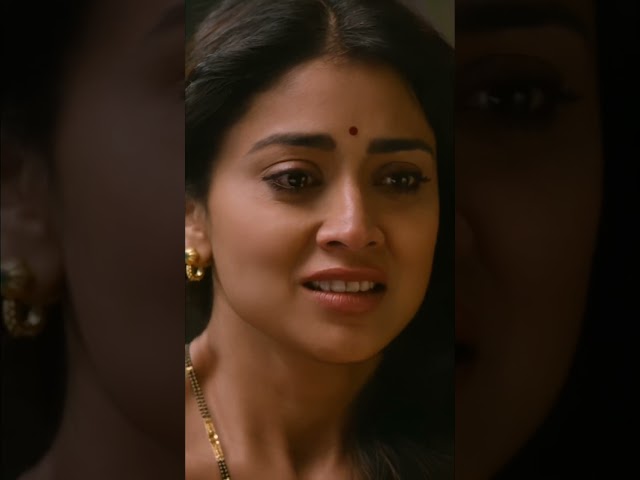 Shriya Saran Face Closeup 4K class=