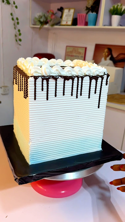 My love for square cakes #cakeshortsvideo