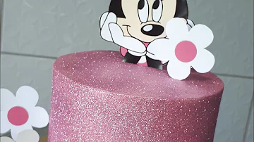 Como colorir um bolo com glitter?