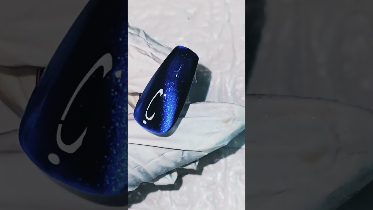 Blue cateye  😻 nailart 💅 #shorts #trendingshorts #viralshorts  #frenchcateyewithmagnet