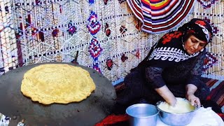 Iranian homemade bread baking،Homemade bread،شلکینه #bread #baking #homegarden