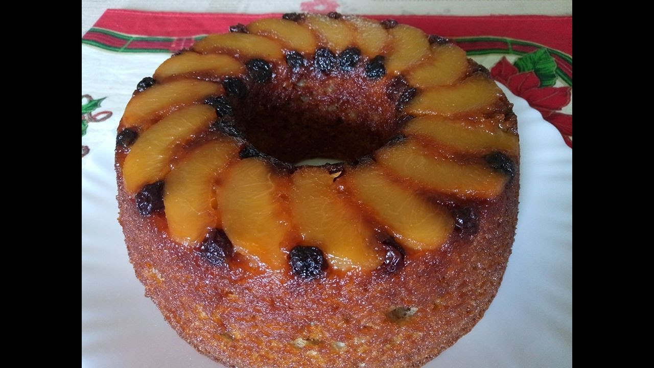 Bolo Com Pêssego Caramelado! Por Solange Silva!