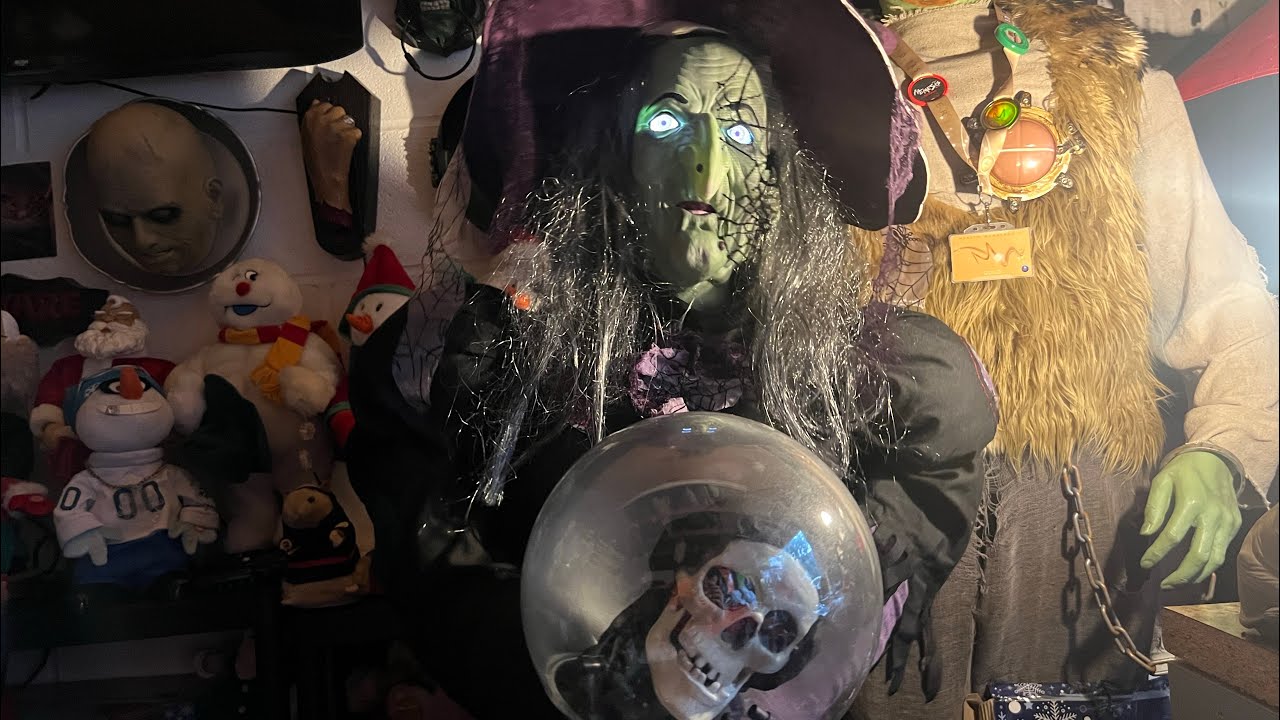 Распаковка и обзор фигуры Ведьмы-предсказательницы в натуральную величину (152 см) из магазина Wa...