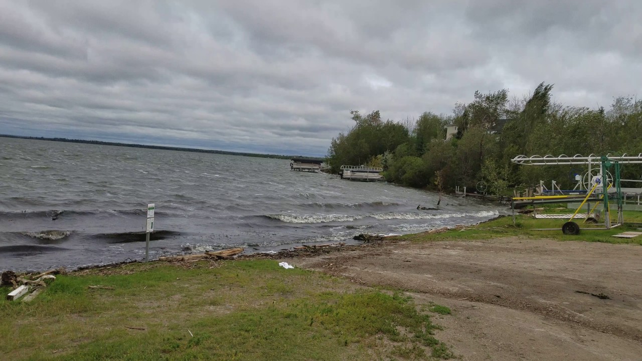 Rough waters at Moose lake alberta YouTube