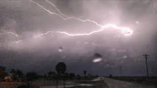 Video thumbnail of "TORMENTAS"