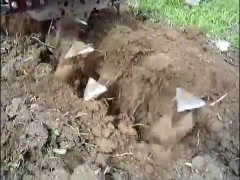 Мотоблок Каскад,Гусиные лапки перед посадкой картошки. - YouTube