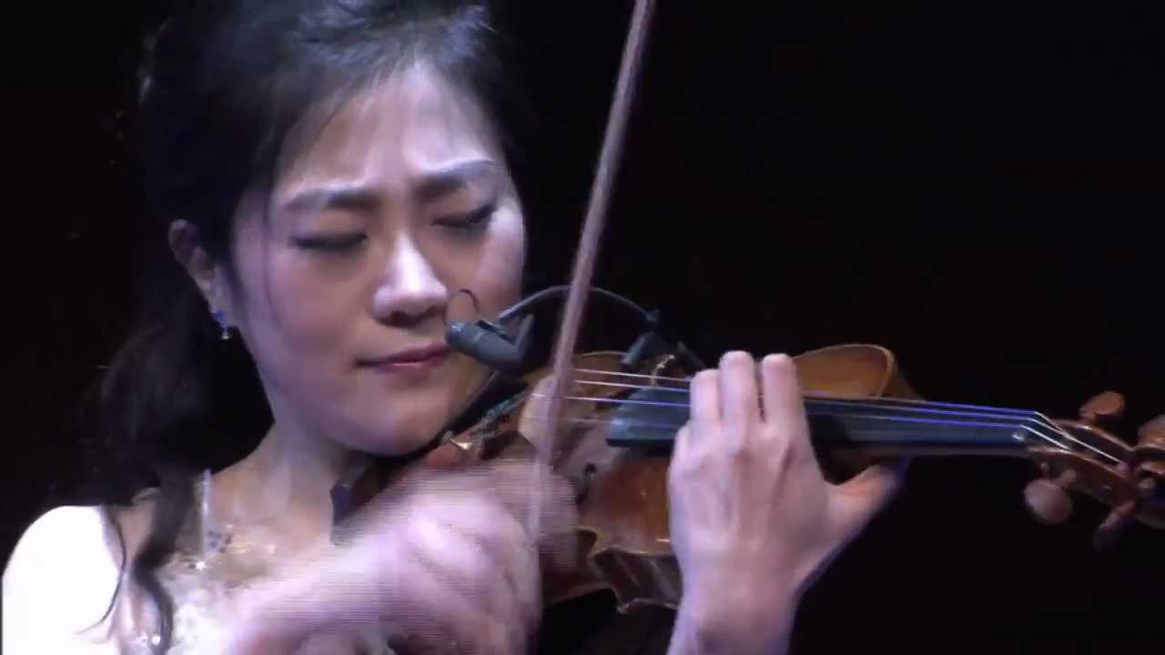 Ji-Hae Park plays violin amazing way (1/4) - Links to 4 video's in Info Ji-Hae Park plays violin amazing way (1/4) - Links to 4 video's in Info