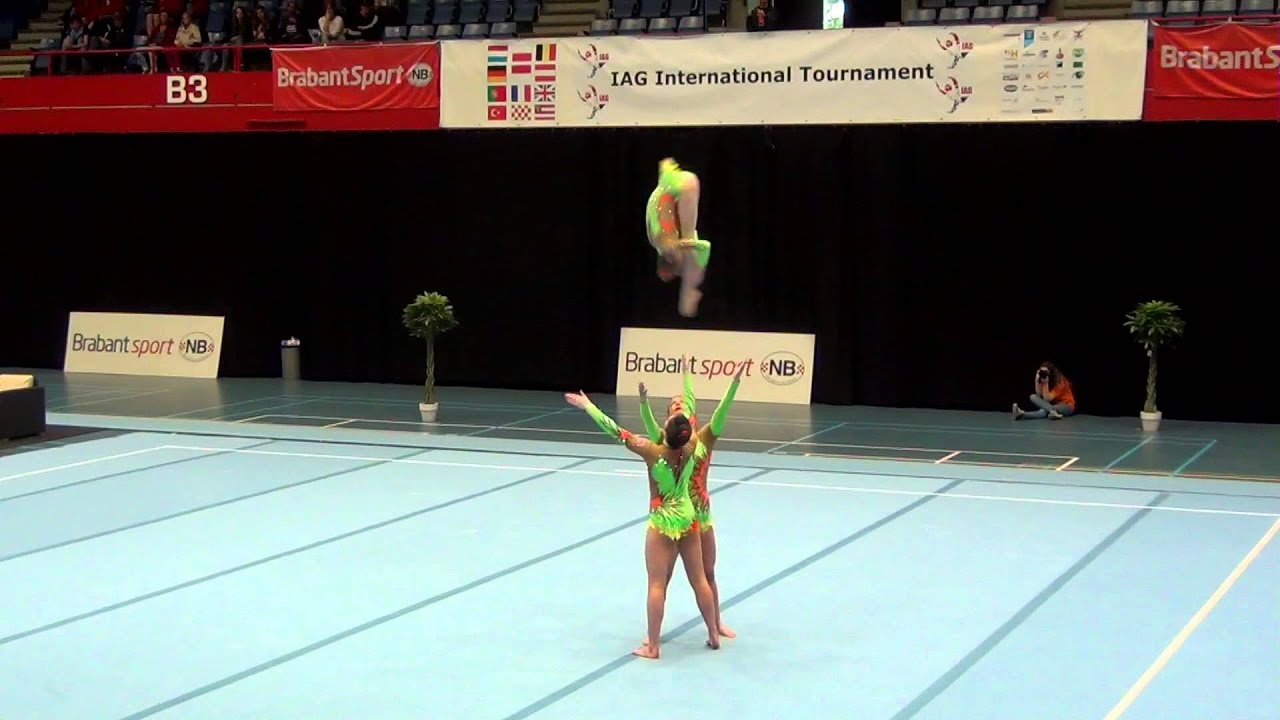 IAG 2014   059   068   WG   Senior   Dyn   GBR   Heathrow Gymnastics, Elise Matthews, Georgia Lancas