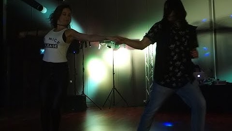 00421 - YUZE5 with Anna & Mafie in performance ~ video by Zouk Soul