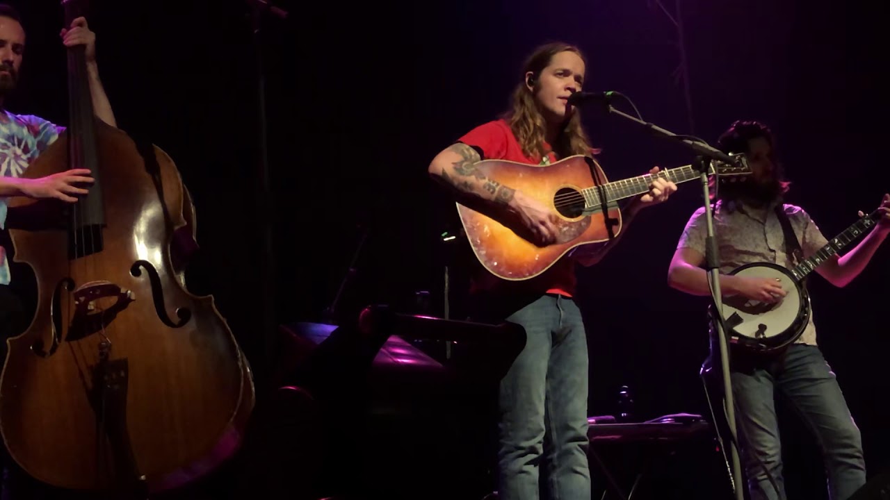 Billy Strings - Shady Grove (Tour Closer) - YouTube