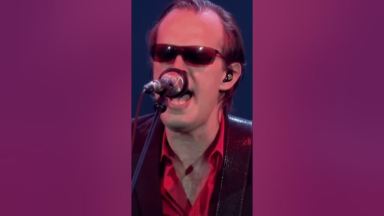 Joe Bonamassa Official - "Slow Train" - Tour de Force: Shepherd's Bush Empire