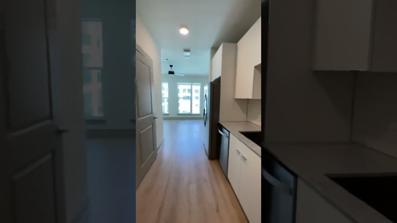 $1400 studio for rent in Washington/memorial