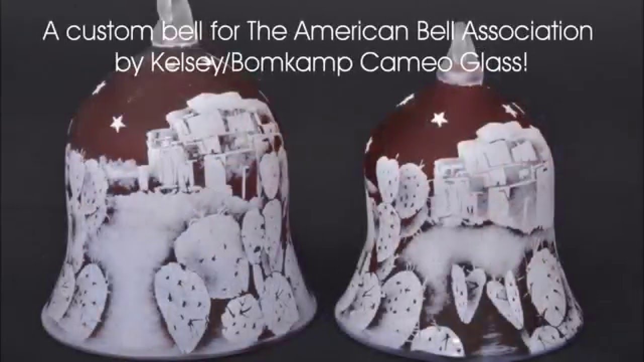 Kelsey/Bomkamp Cameo Glass Bell Creation