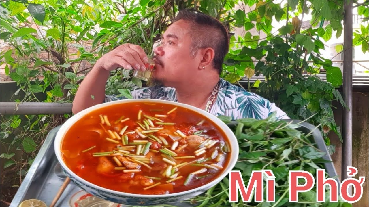 Thịt Lợn Nấu Mì Phở.Bữa Ăn Sáng Quá Ngon | Biển Nguyễn ngọc NB 