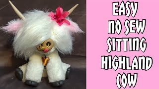 Easy No Sew Sitting Highland Cow DIY