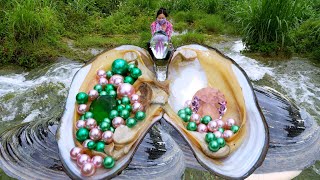 😱The giant clams in the mountain spring water, filled with precious pearls, are extremely beautiful