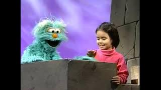 Sesame Street | Elmo Says BOO! (VHS Rip) | Halloween Special | FreeClassics
