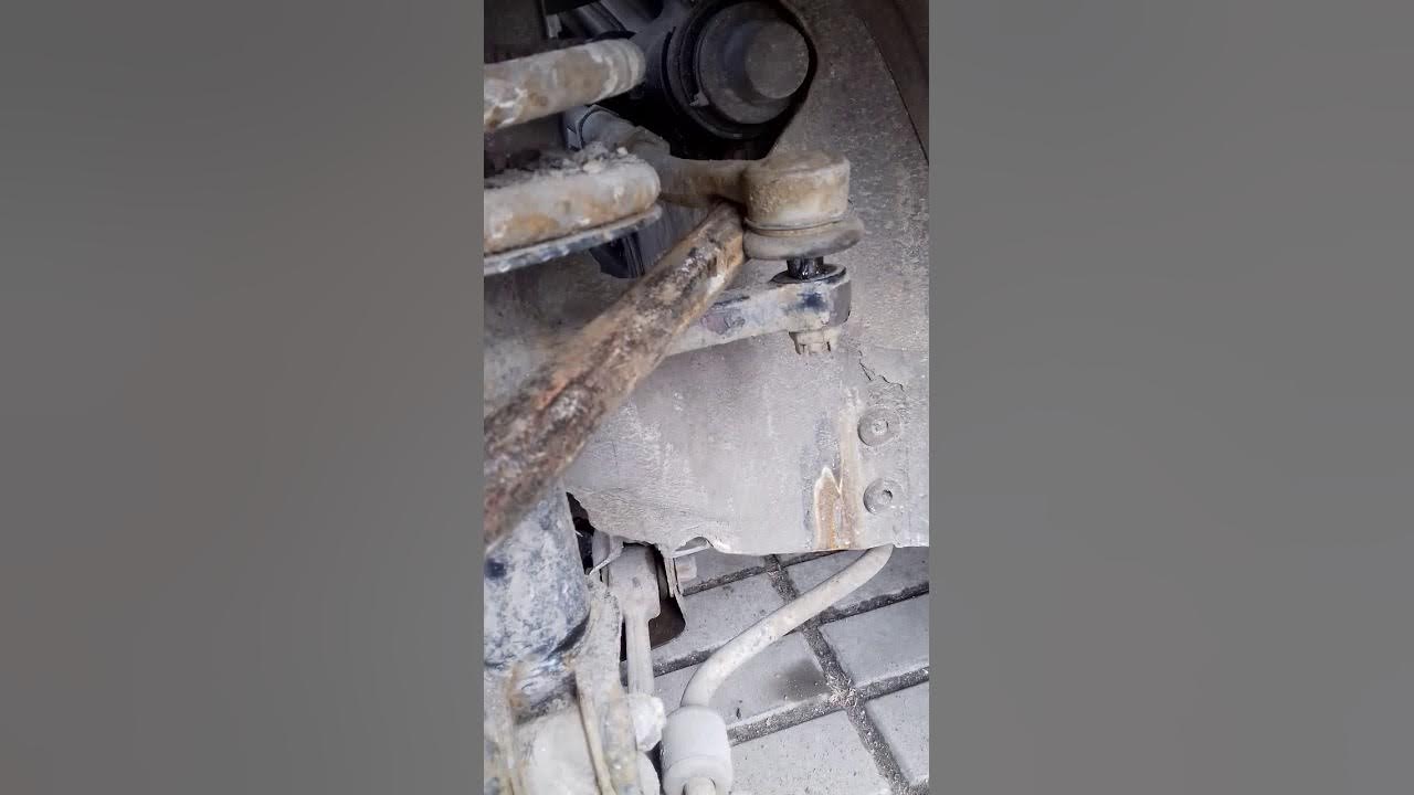 Как снять рулевой наконечник со стойки