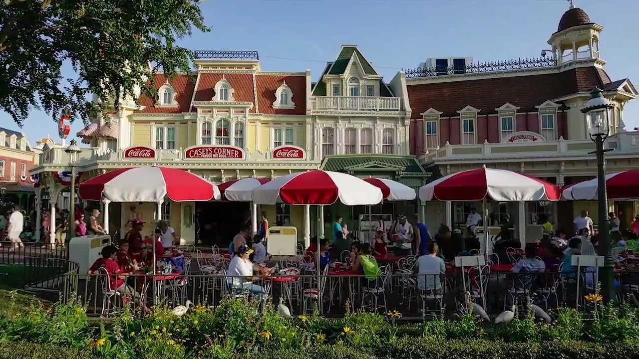 Casey's Corner restaurant (TimeLapse) YouTube