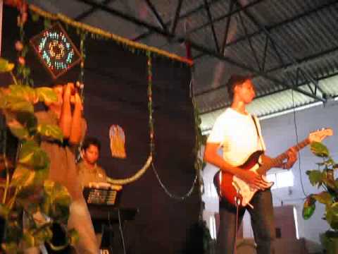 Jibon cholche na rmp4 by Kross Roadz  band